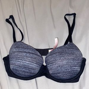 PINK/Victoria’s secret Wear everywhere lightly lined Bra 32B.